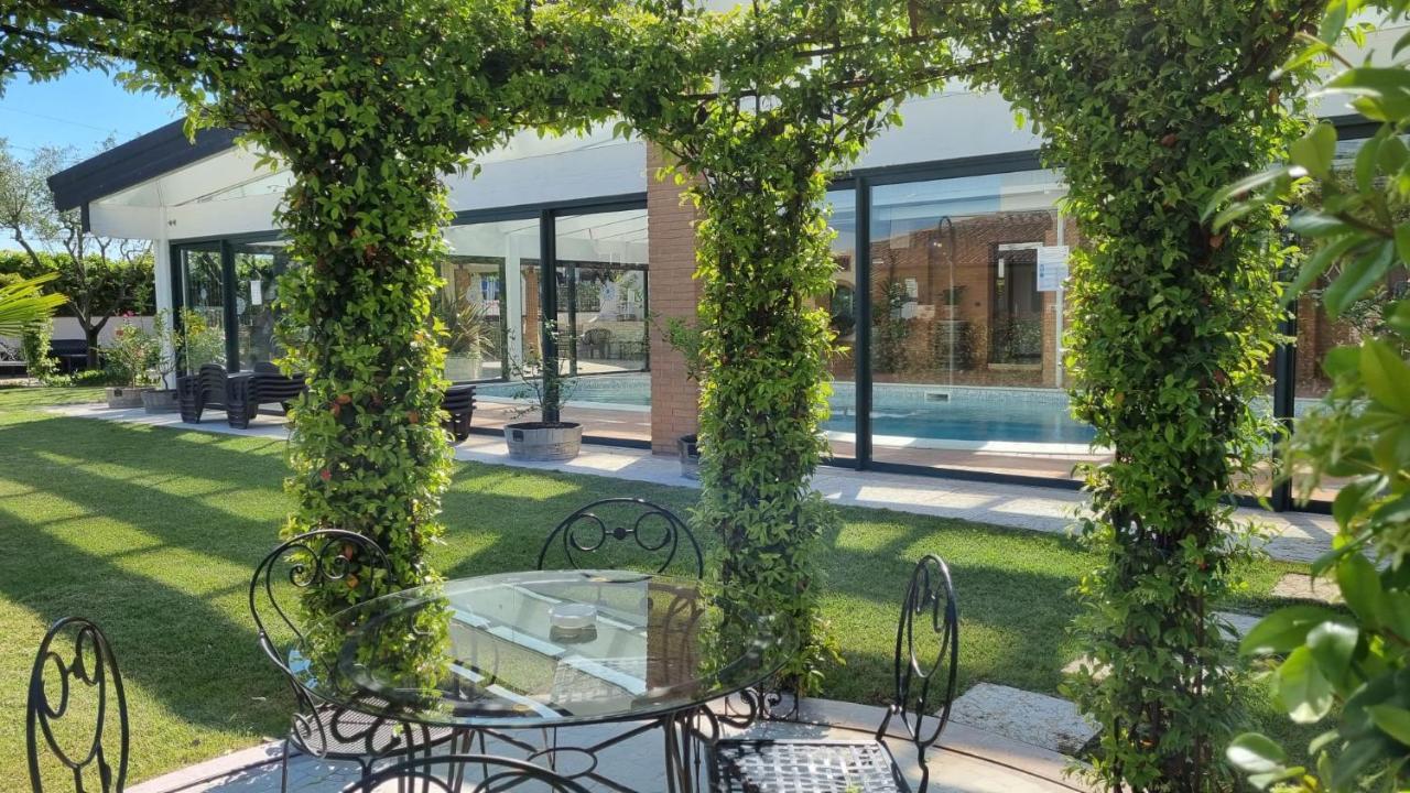 Fontana Oasis Apartments Castelnuovo del Garda Luaran gambar